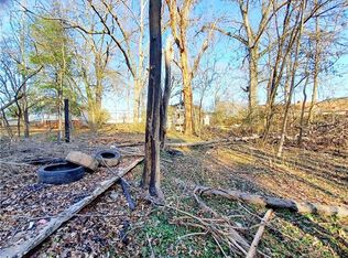 5495 Stonewall Tell Rd, Atlanta, GA 30349