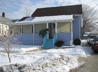 804 Bangs St, Aurora, IL 60505