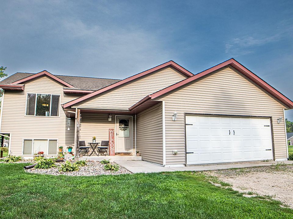 603 250th St, Woodville, WI 54028 | Zillow