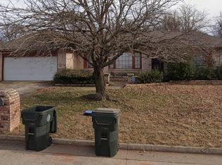 3200 N Meadowood Dr, Oklahoma City, OK 73110