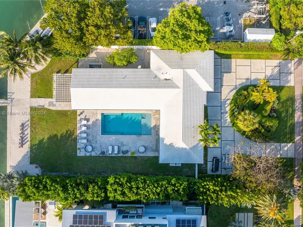 200 Harbor Dr, Key Biscayne, FL 33149