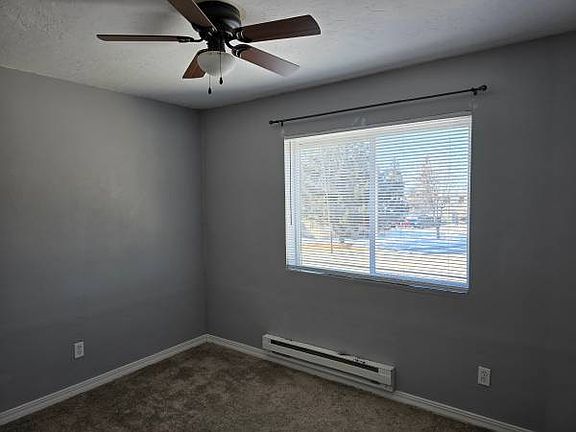 4th image of 305 Dunbar Dr