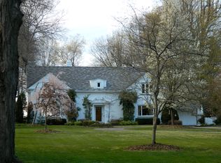 1540 S Shore Dr, Erie, PA 16505