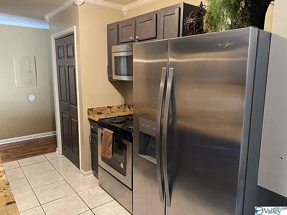 3rd image of 4904 Seven Pine Cir