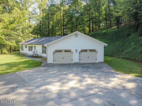 2nd image of 368 County Road 360