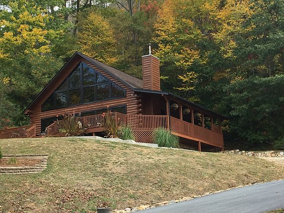 2nd image of 17 Redbud Ln