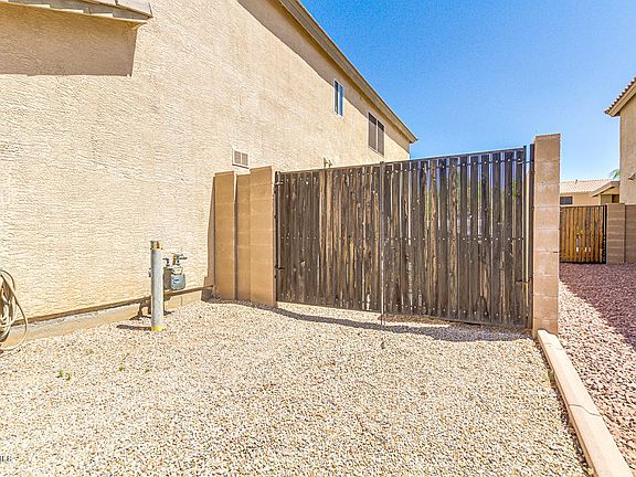 4th image of 609 E Rosebud Dr