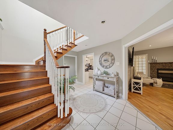 4th image of 48 Hudson Dr
