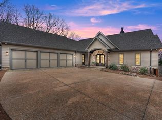 640 N Shore Dr, Cleveland, GA 30528