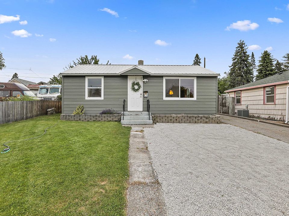 1st image of 1221 E Ermina Ave