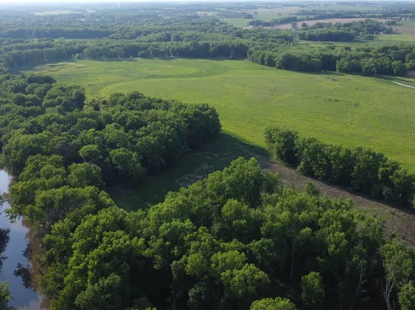 Structo Rd, Freeport, IL 61032