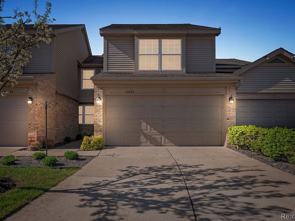 1st image of 43869 Stoney Ln