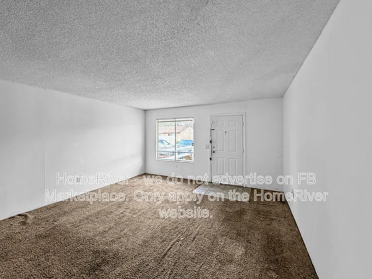 741 W Rosewood Ln — Photo 5
