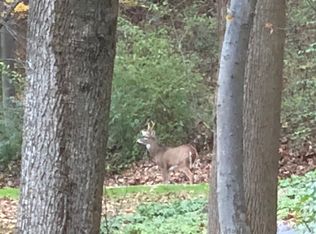 1040 Partridge Ln, Malvern, PA 19355