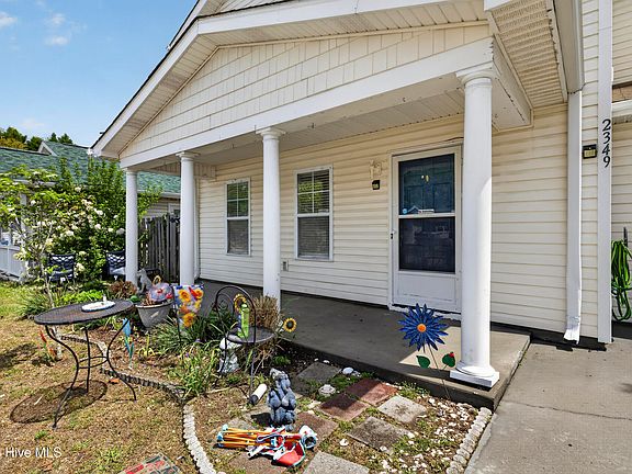 5th image of 2349 Jefferson Street