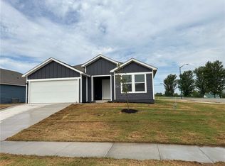 2008 N Fleetwood Ln, Siloam Springs, AR 72761