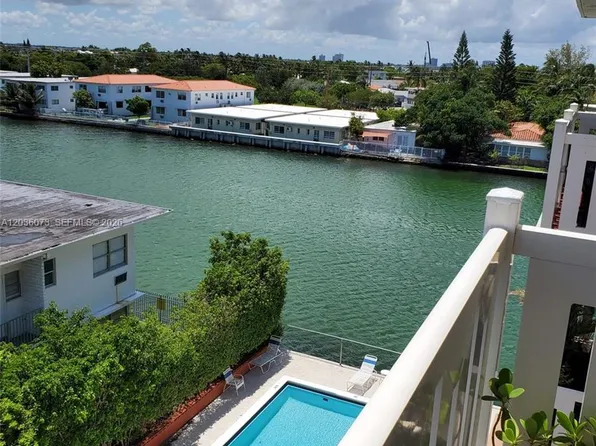 7900 Tatum Waterway Dr APT 502, Miami Beach, FL 33141