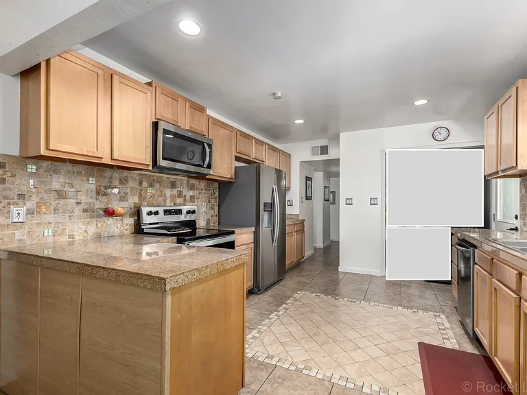 411 E Wigwam Blvd — Photo 3
