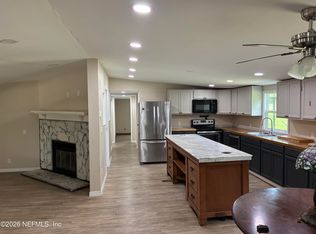 636 Union Ave, Interlachen, FL 32148