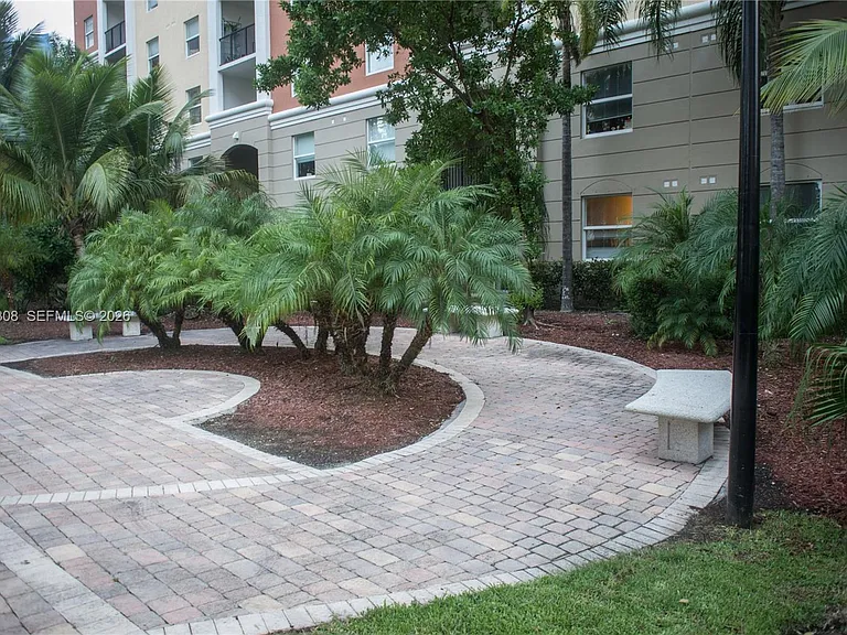 17150 N Bay Rd #2914 — Photo 74