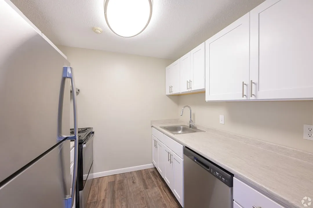 Princeton Green Apartments — Photo 3