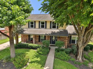 8118 Pine Falls Dr, Houston, TX 77095
