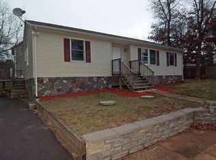 10 Baker St, Assonet, MA 02702