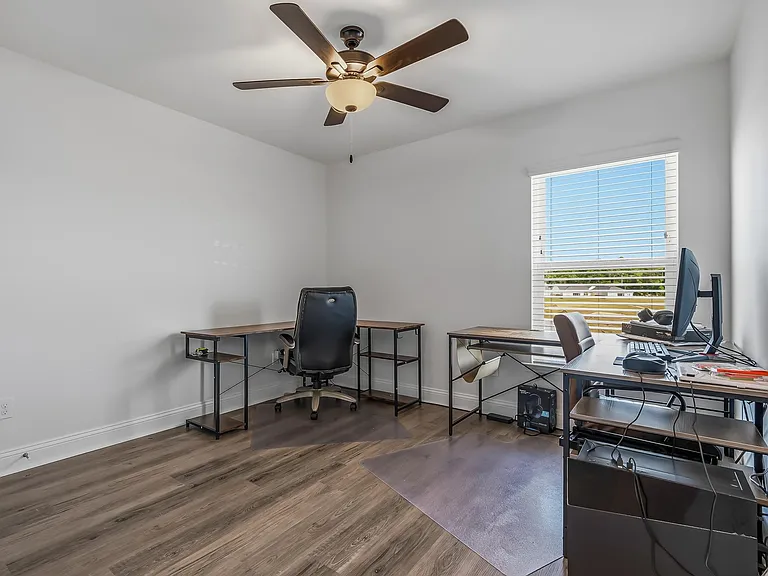3836 Ardmore Ln — Photo 31
