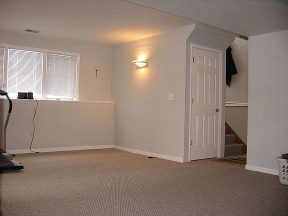 Large Fam Room