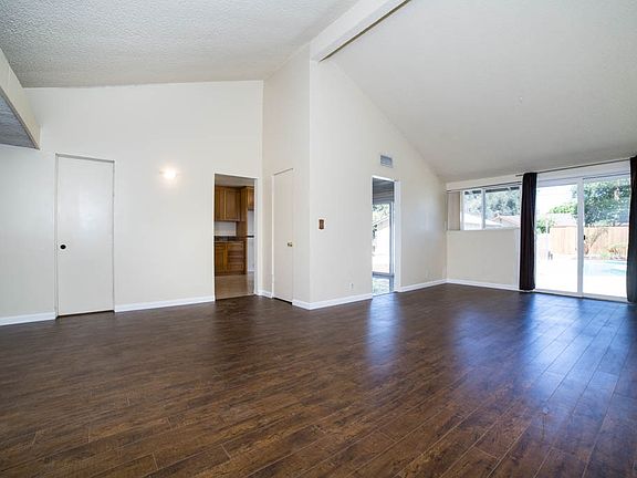 3rd image of 7618 De Soto Ave