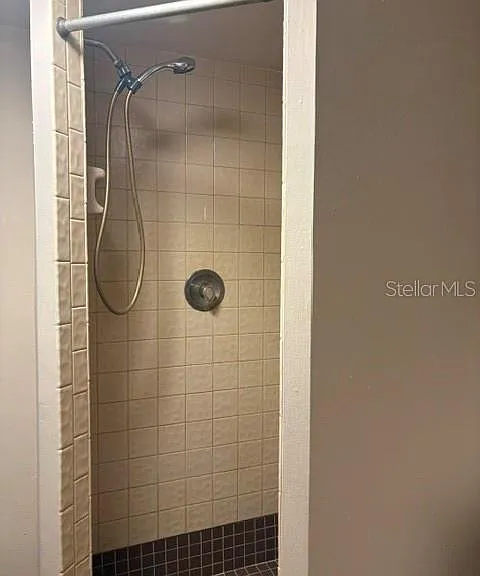 1562 S Jefferson Ave — Photo 16