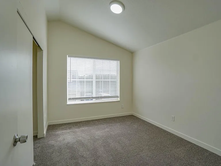 Park Crest Townhomes — Photo 6