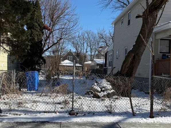 4415 W Congress Pkwy, Chicago, IL 60624