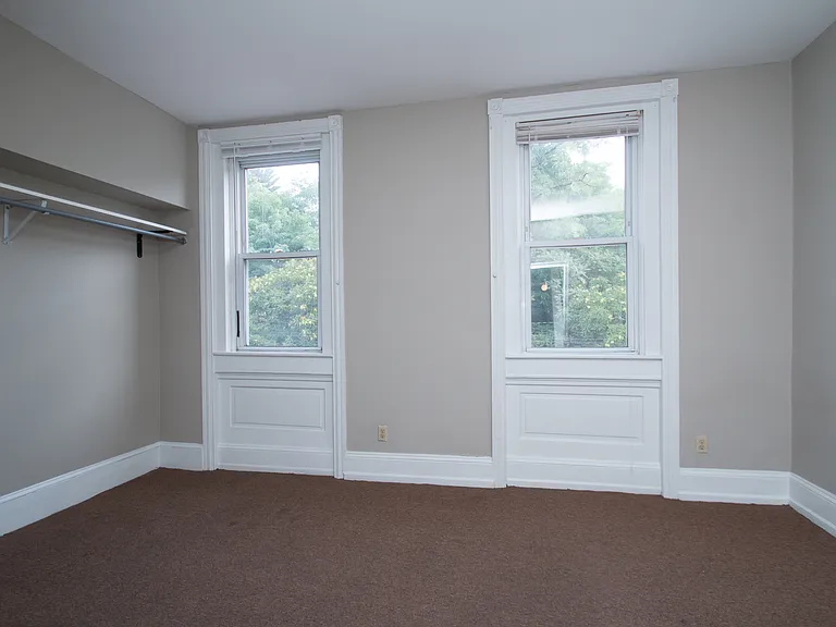 4125 Woodland Ave — Photo 8