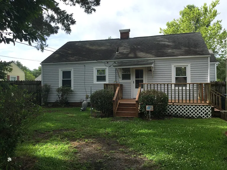 1620 Colonial Way — Photo 14
