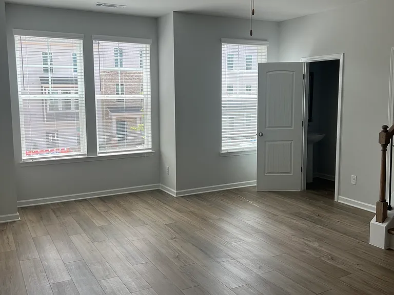 225 Cobalt Dr — Photo 8