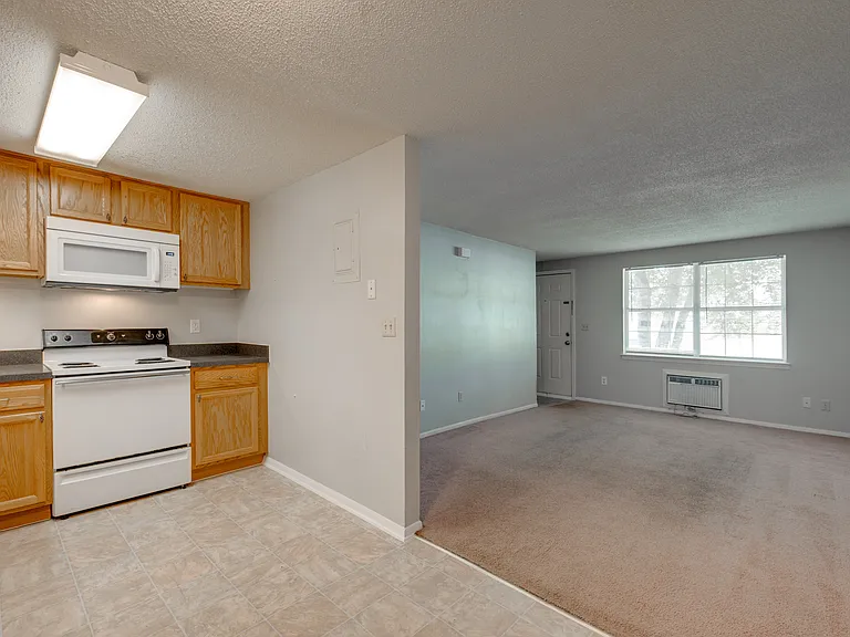 112 Sweetland Dr #3 — Photo 7