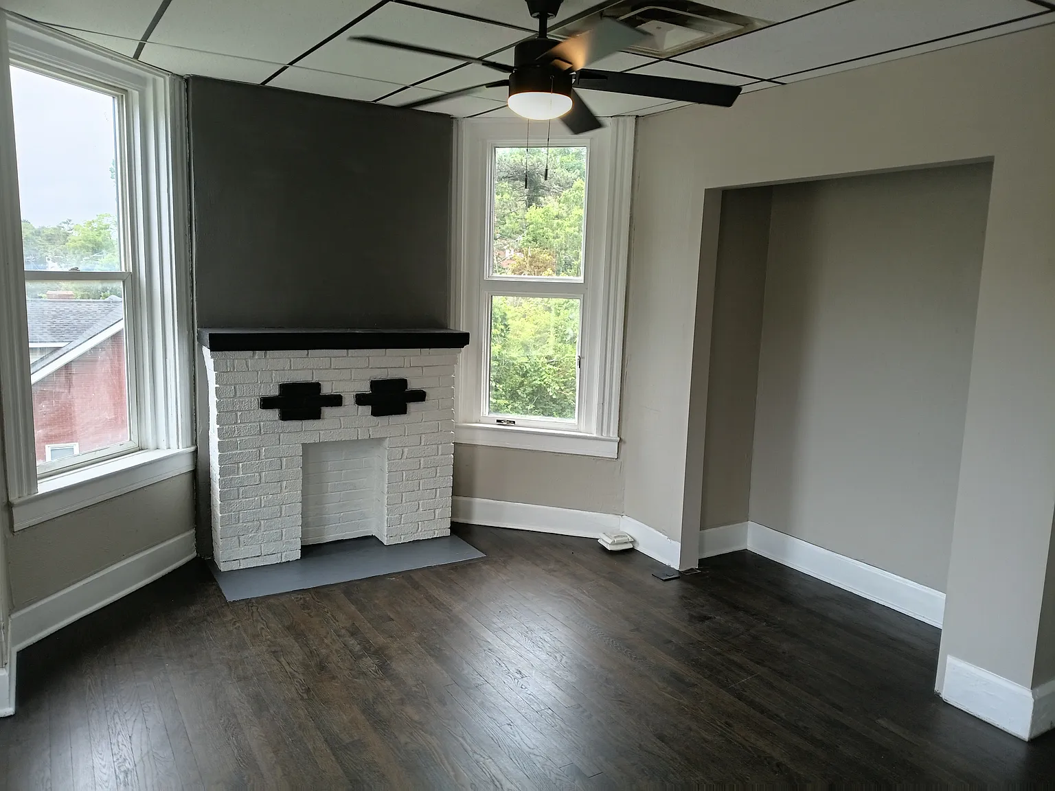 4 bed, 1800 sqft, $2,100 — Photo 4