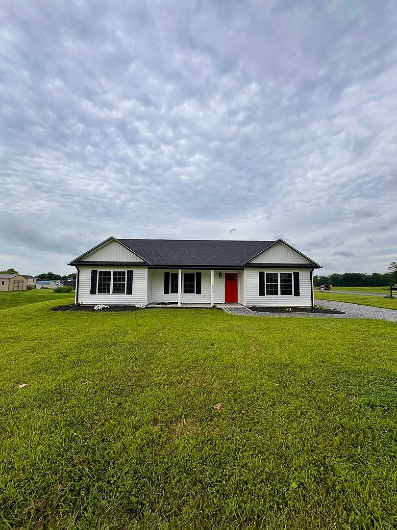 Single Family Home for Rent in Dayton — Photo 2