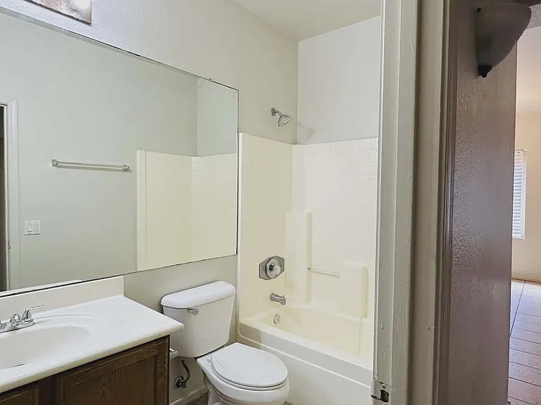 9129 W Alvarado St — Photo 8