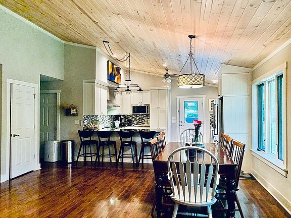 4th image of 184 Valleybrook Ln