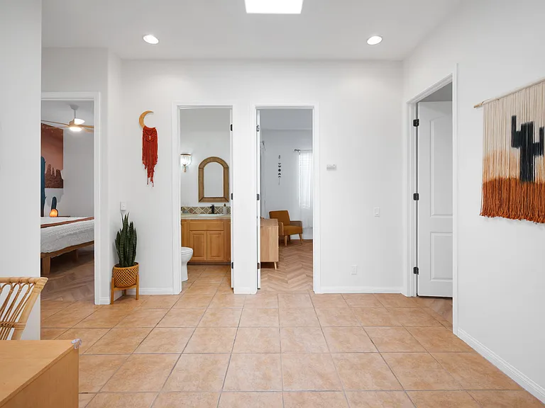 13334 Hidalgo St — Photo 38