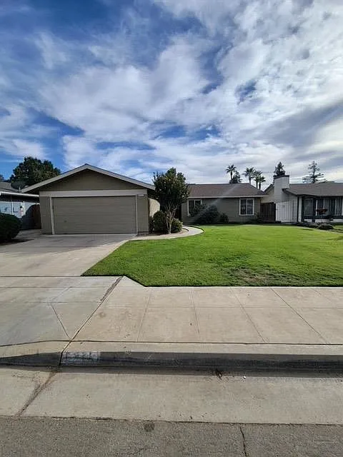 5311 W Hampton Way photo 1