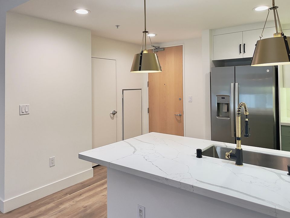 1st image of 38 N Almaden Blvd Unit 207
