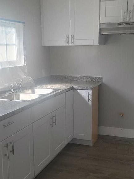 1st image of 1437 W 36th Pl