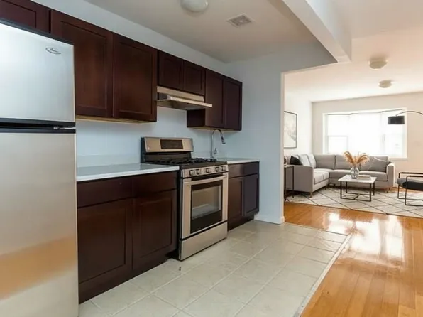 244 Macdougal Street image 6 of 7