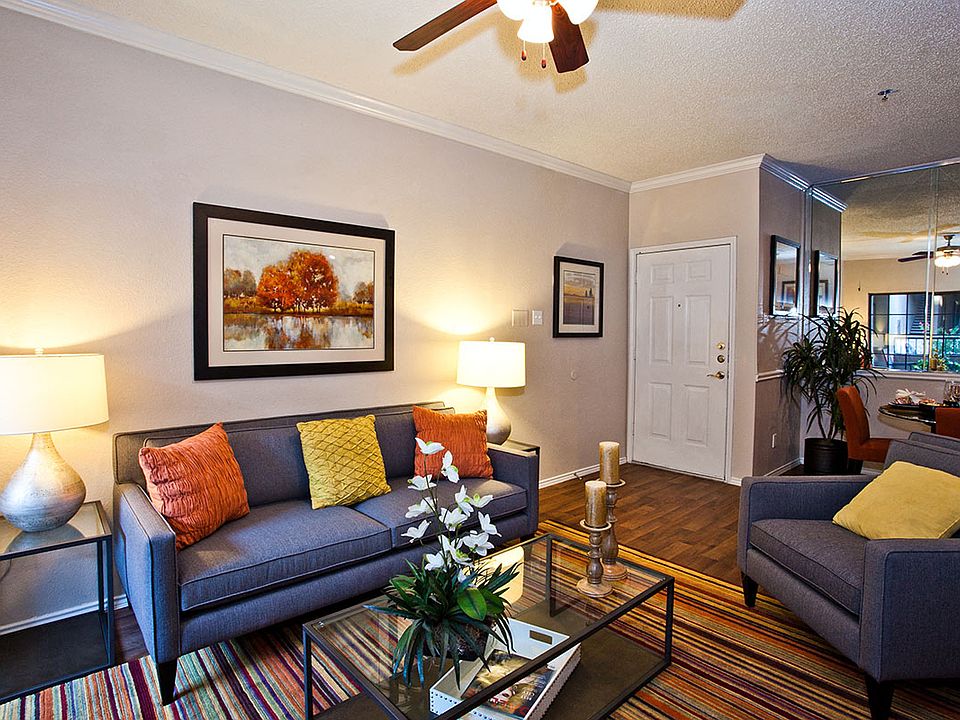 Spacious Living Room