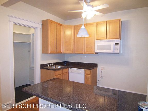 5th image of 4254 N Wolcott Ave #1