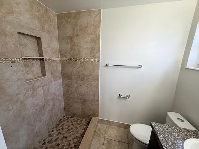 1410 SW 1st Way #1 — Photo 5