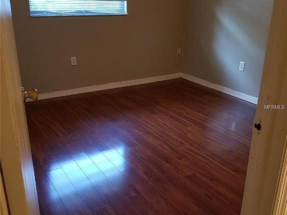 5th image of 386 Beechwood Ln